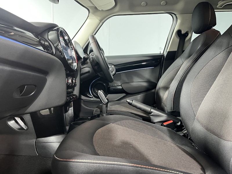 2023 (72) MINI HATCHBACK 1.5 Cooper Classic 5dr Auto 5320090