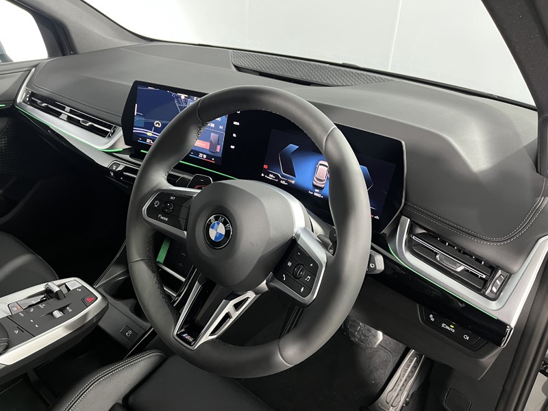 2025 (75) BMW 2 SERIES 220i MHT M Sport 5dr DCT 5333669