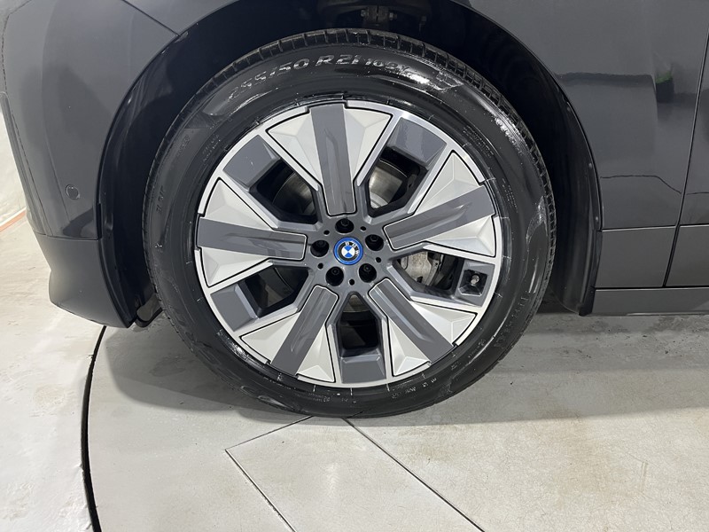 2023 (23) BMW iX 240kW xDrive40 Sport 76.6kWh 5dr Auto 5434483