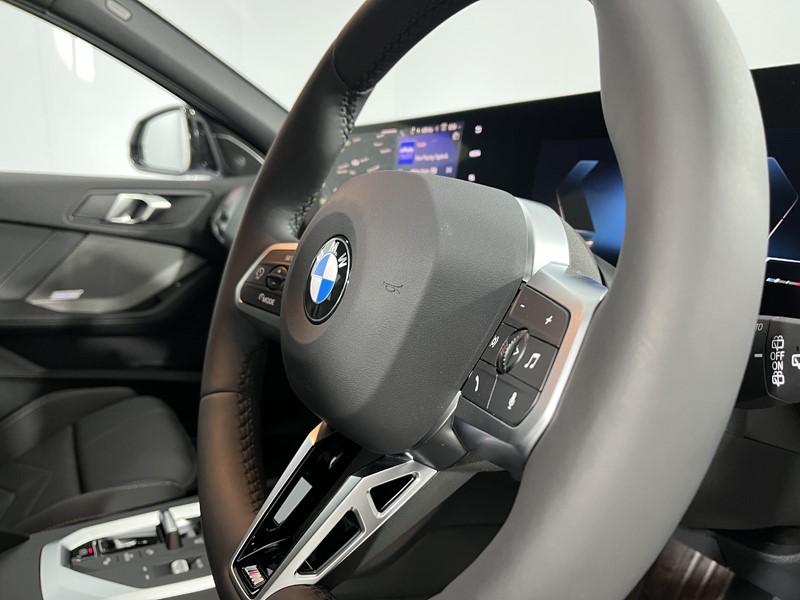 2026 (26) BMW 1 SERIES 120 Sport 5dr Step Auto 5746228