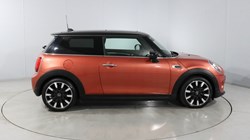 2020 (70) MINI HATCHBACK 1.5 Cooper Exclusive II 3dr Auto 5299522
