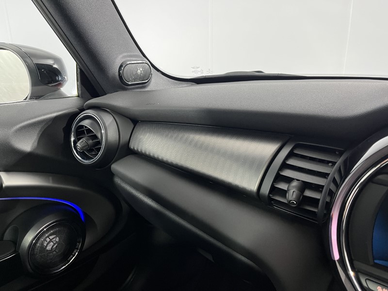 2020 (70) MINI HATCHBACK 1.5 Cooper Exclusive II 3dr Auto 5290037