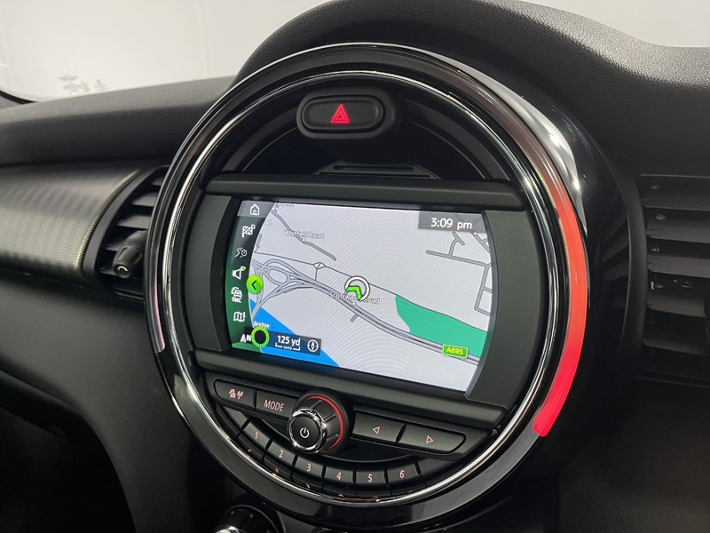 2020 (70) MINI HATCHBACK 1.5 Cooper Exclusive II 3dr Auto 5299537