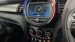 2020 (70) MINI HATCHBACK 1.5 Cooper Exclusive II 3dr Auto 5299527