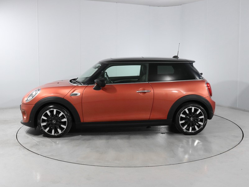 2020 (70) MINI HATCHBACK 1.5 Cooper Exclusive II 3dr Auto 5299564