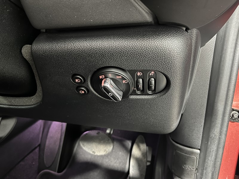 2020 (70) MINI HATCHBACK 1.5 Cooper Exclusive II 3dr Auto 5299542