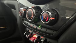 2019 (69) MINI COUNTRYMAN 1.5 Cooper Classic 5dr 5331652