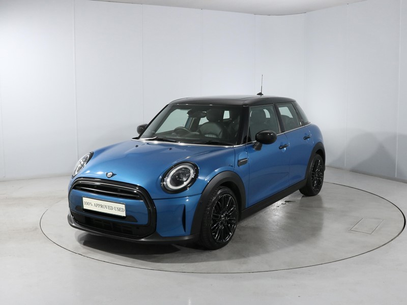 2022 (22) MINI HATCHBACK 1.5 Cooper Exclusive 5dr Auto 5315174