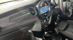 2022 (22) MINI HATCHBACK 1.5 Cooper Exclusive 5dr Auto 5315136