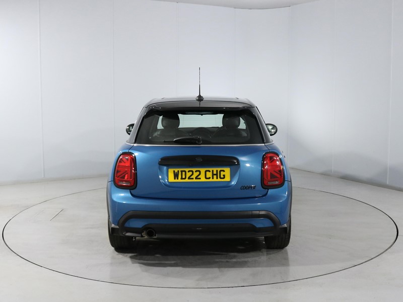 2022 (22) MINI HATCHBACK 1.5 Cooper Exclusive 5dr Auto 5315144