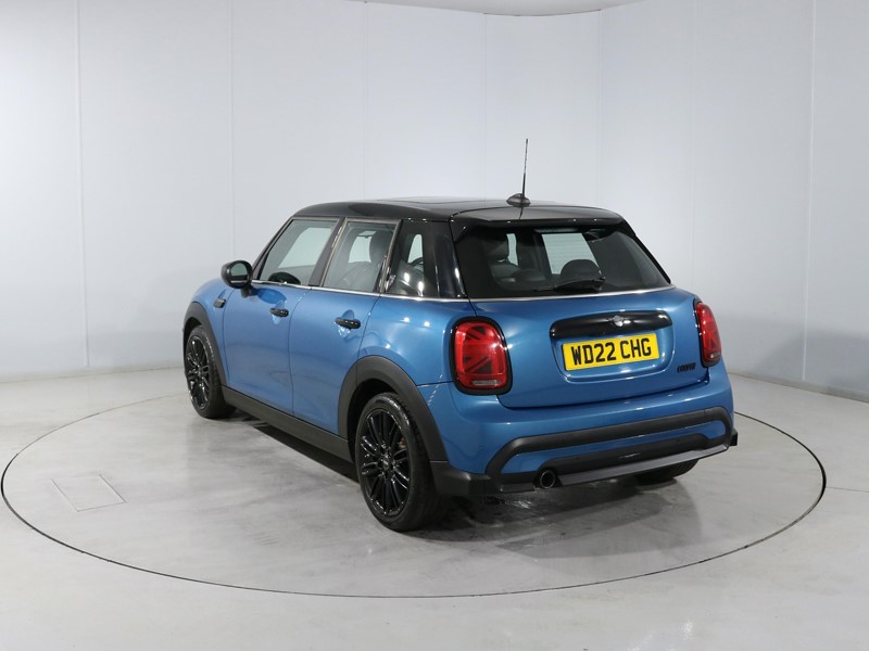 2022 (22) MINI HATCHBACK 1.5 Cooper Exclusive 5dr Auto
