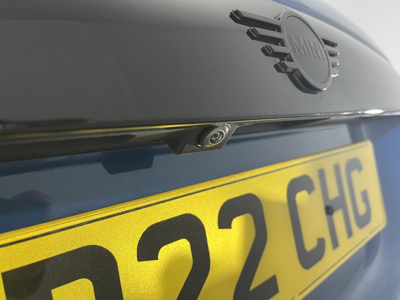 2022 (22) MINI HATCHBACK 1.5 Cooper Exclusive 5dr Auto 5315173