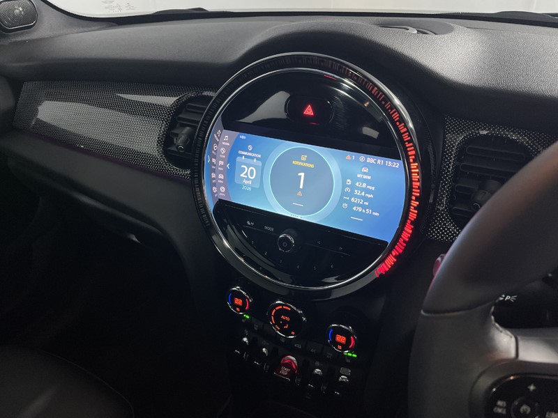 2022 (22) MINI HATCHBACK 1.5 Cooper Exclusive 5dr Auto 5315137