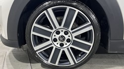 2023 (23) MINI CONVERTIBLE 1.5 Cooper Exclusive Premium 2dr Auto 5348096