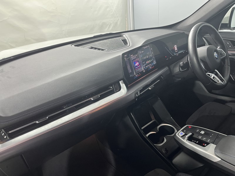 2023 (23) BMW iX1 230kW xDrive30 M Sport 65kWh 5dr Auto 5356876