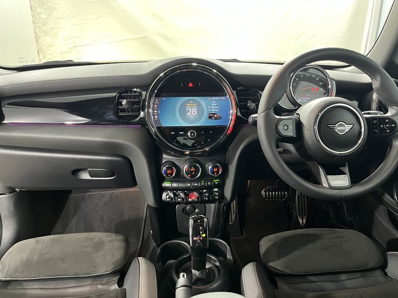 2022 (22) MINI HATCHBACK 1.5 Cooper Sport 3dr Auto 5348136