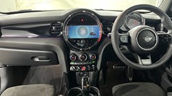 2022 (22) MINI HATCHBACK 1.5 Cooper Sport 3dr Auto 5348136