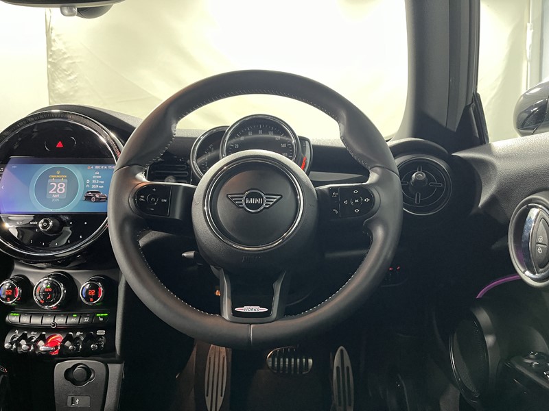 2022 (22) MINI HATCHBACK 1.5 Cooper Sport 3dr Auto 5348137
