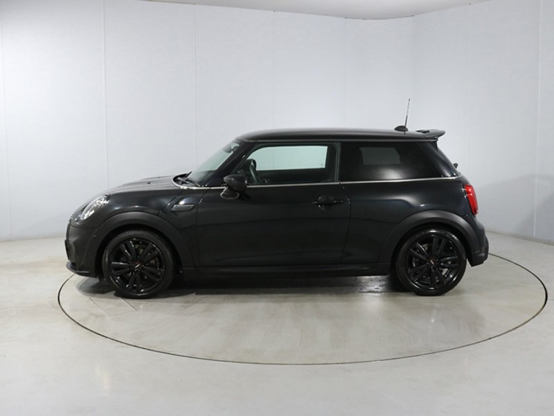 2022 (22) MINI HATCHBACK 1.5 Cooper Sport 3dr Auto 5348174