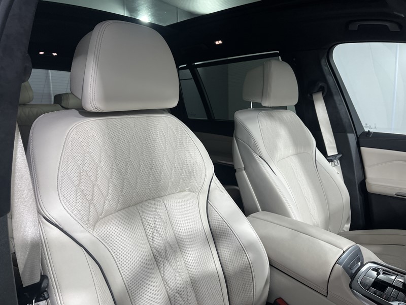 2023 (23) BMW X7 xDrive40d MHT Excellence 5dr Step Auto 5320659