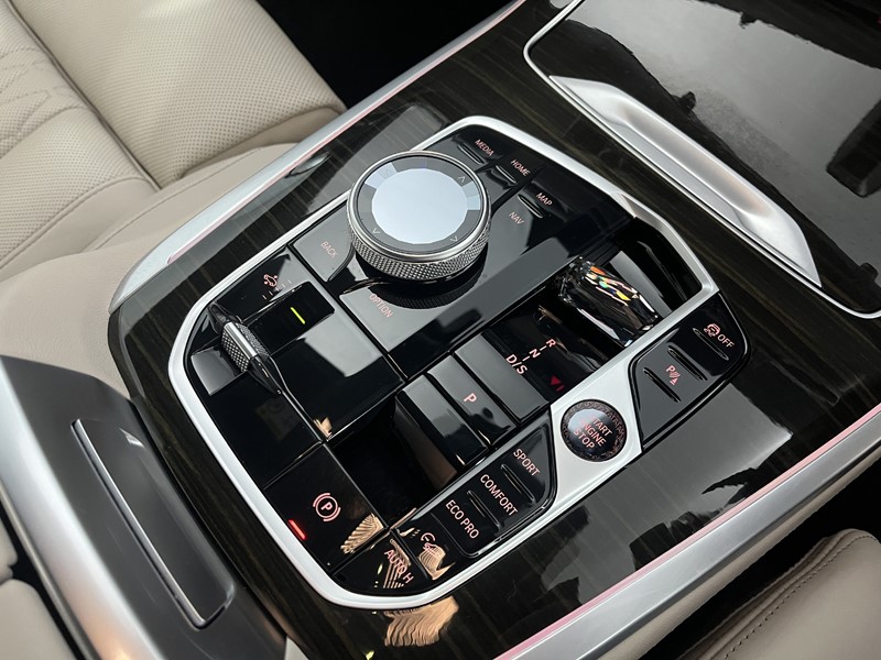 2023 (23) BMW X7 xDrive40d MHT Excellence 5dr Step Auto 5320658