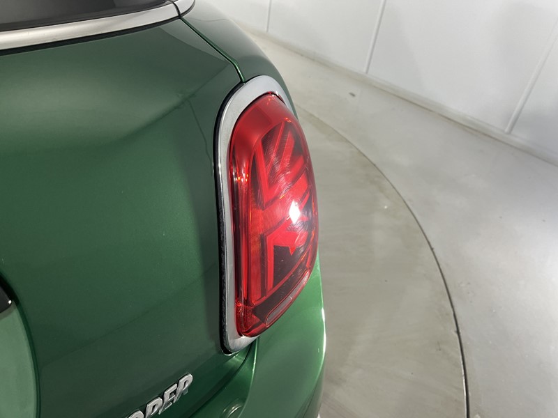 2023 (73) MINI HATCHBACK 1.5 Cooper Classic Premium 5dr 5362356