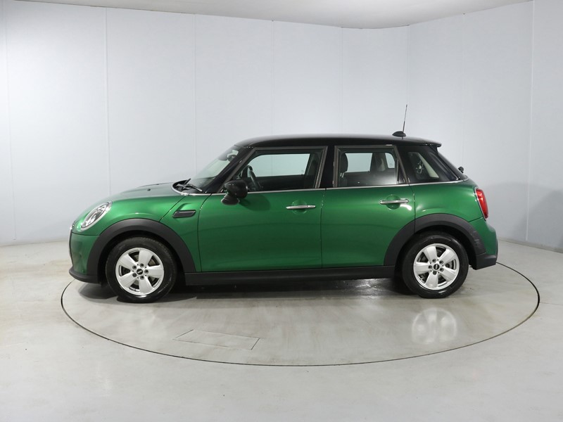 2023 (73) MINI HATCHBACK 1.5 Cooper Classic Premium 5dr 5362359