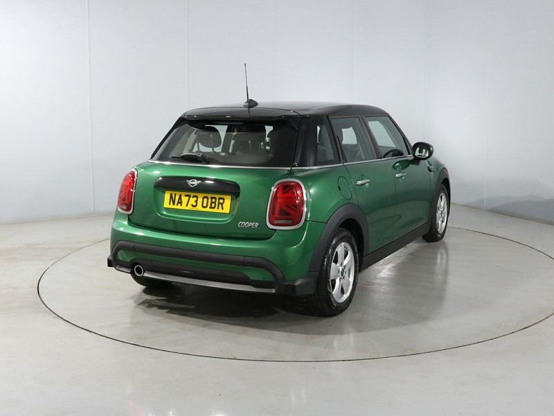 2023 (73) MINI HATCHBACK 1.5 Cooper Classic Premium 5dr 5362358