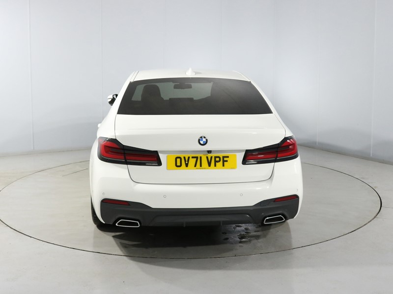 2021 (71) BMW 5 SERIES 520d MHT M Sport 4dr Step Auto 5362846