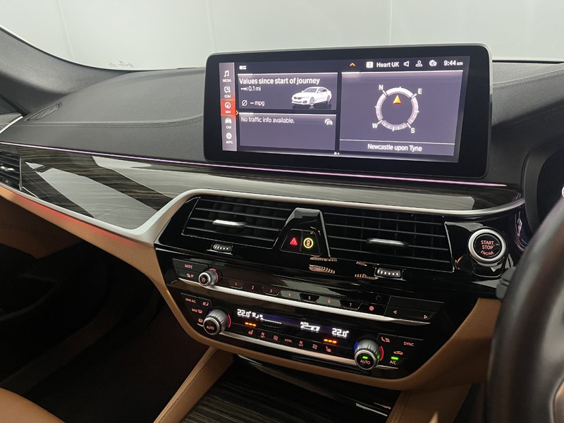 2021 (71) BMW 5 SERIES 520d MHT M Sport 4dr Step Auto 5362839