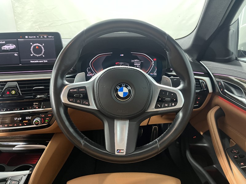 2021 (71) BMW 5 SERIES 520d MHT M Sport 4dr Step Auto 5362836