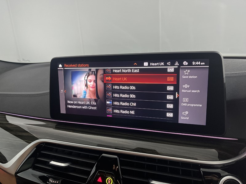 2021 (71) BMW 5 SERIES 520d MHT M Sport 4dr Step Auto 5362858