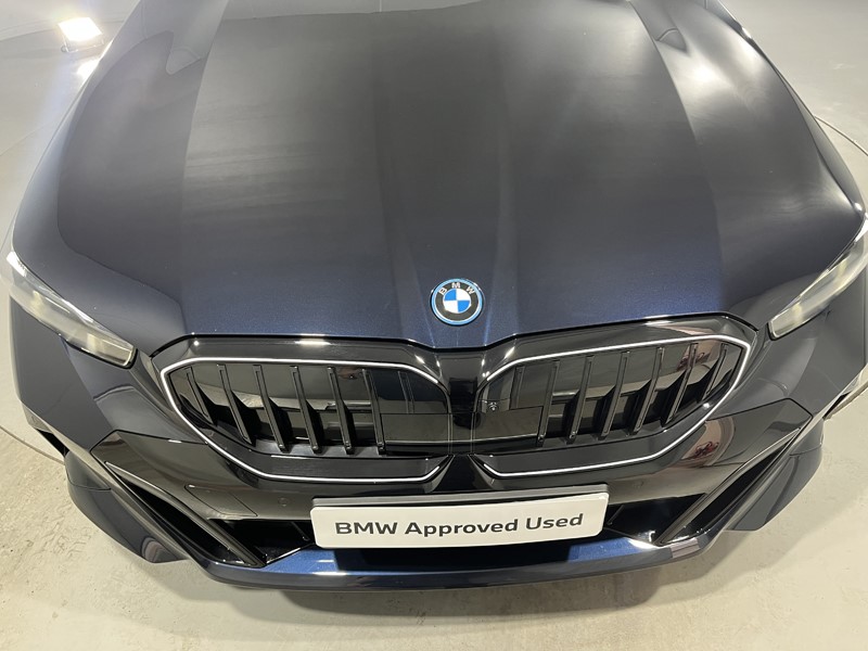 2025 (75) BMW 5 SERIES 530e M Sport Pro 5dr Auto 5436744