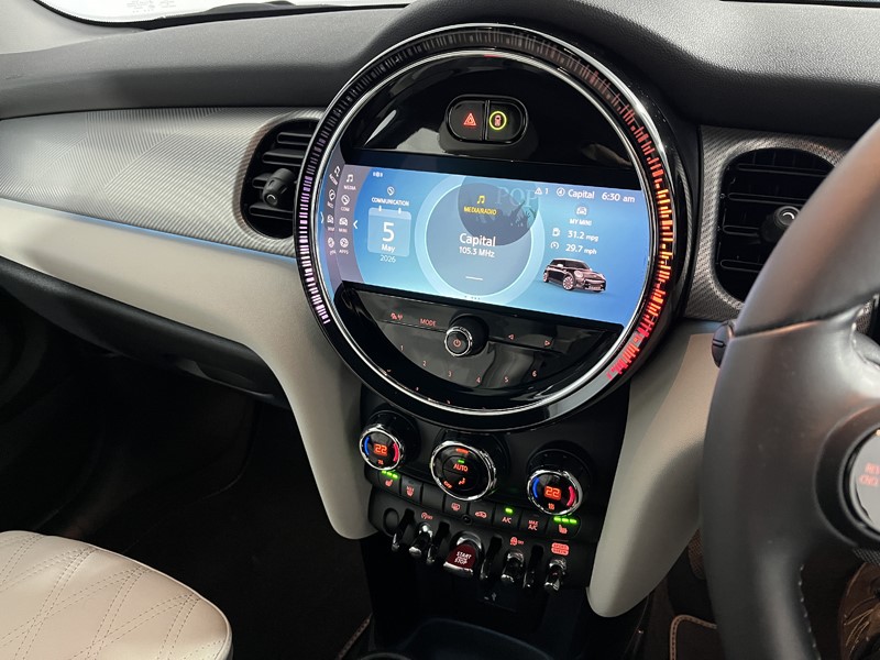 2022 (72) MINI HATCHBACK 1.5 Cooper Exclusive 3dr Auto 5370506