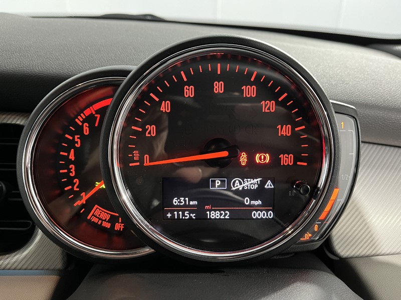 2022 (72) MINI HATCHBACK 1.5 Cooper Exclusive 3dr Auto 5370507