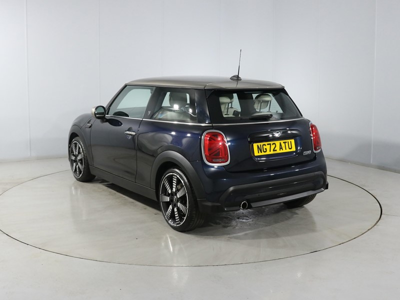 2022 (72) MINI HATCHBACK 1.5 Cooper Exclusive 3dr Auto