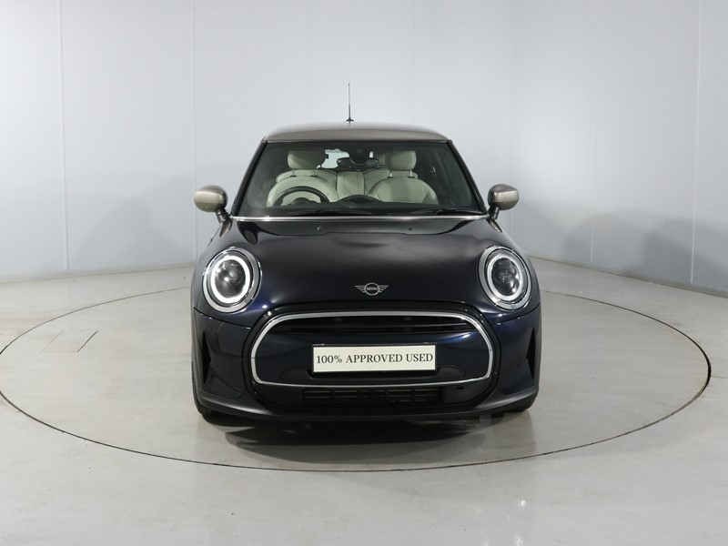 2022 (72) MINI HATCHBACK 1.5 Cooper Exclusive 3dr Auto 5370514