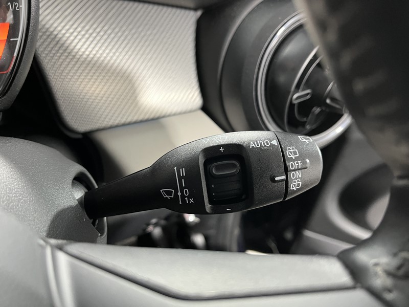 2022 (72) MINI HATCHBACK 1.5 Cooper Exclusive 3dr Auto 5370522