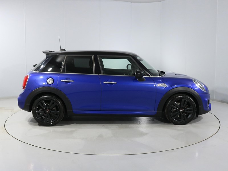 2021 (70) MINI HATCHBACK 2.0 Cooper S Sport II 5dr Auto 5403621