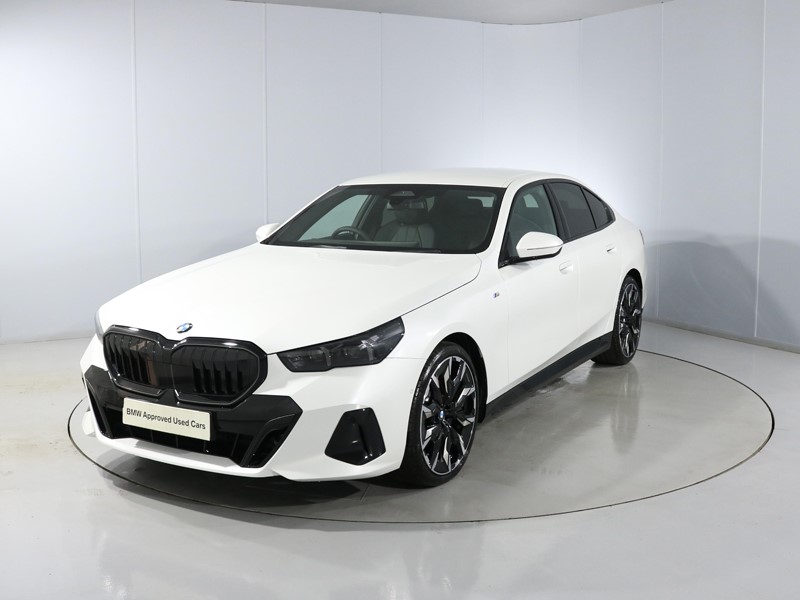 2025 (25) BMW 5 SERIES 520i M Sport Pro 4dr Auto 5434467
