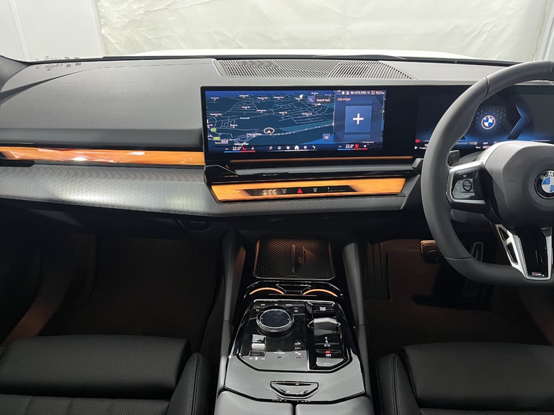 2025 (25) BMW 5 SERIES 520i M Sport Pro 4dr Auto 5434423