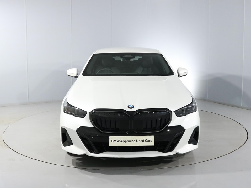 2025 (25) BMW 5 SERIES 520i M Sport Pro 4dr Auto 5434435