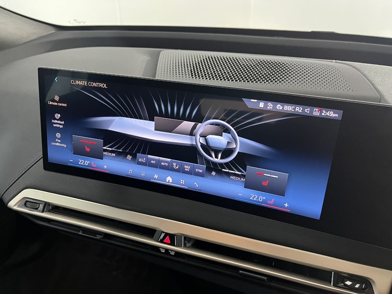 2023 (23) BMW iX 240kW xDrive40 M Sport 76.6kWh 5dr Auto 5398735