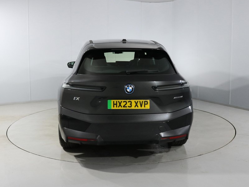 2023 (23) BMW iX 240kW xDrive40 M Sport 76.6kWh 5dr Auto 5398717