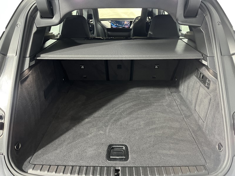 2023 (23) BMW iX 240kW xDrive40 M Sport 76.6kWh 5dr Auto 5398715
