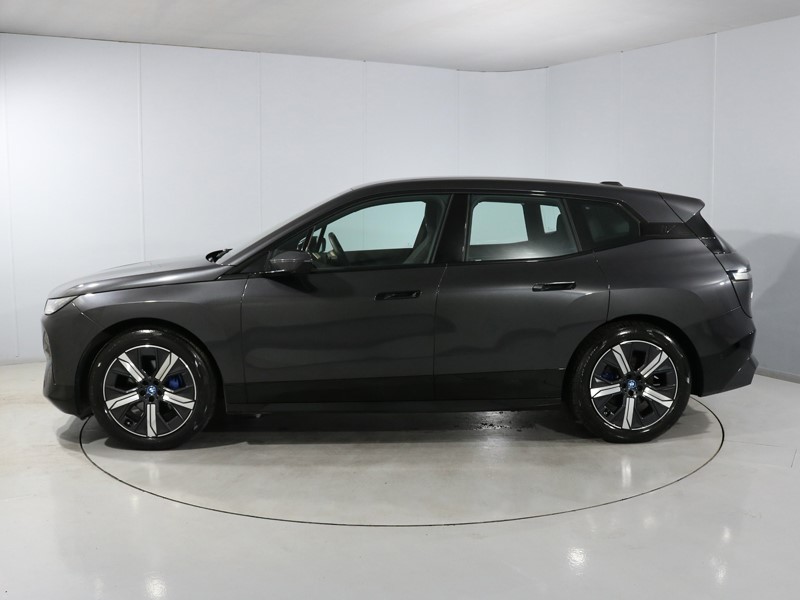 2023 (23) BMW iX 240kW xDrive40 M Sport 76.6kWh 5dr Auto 5398753
