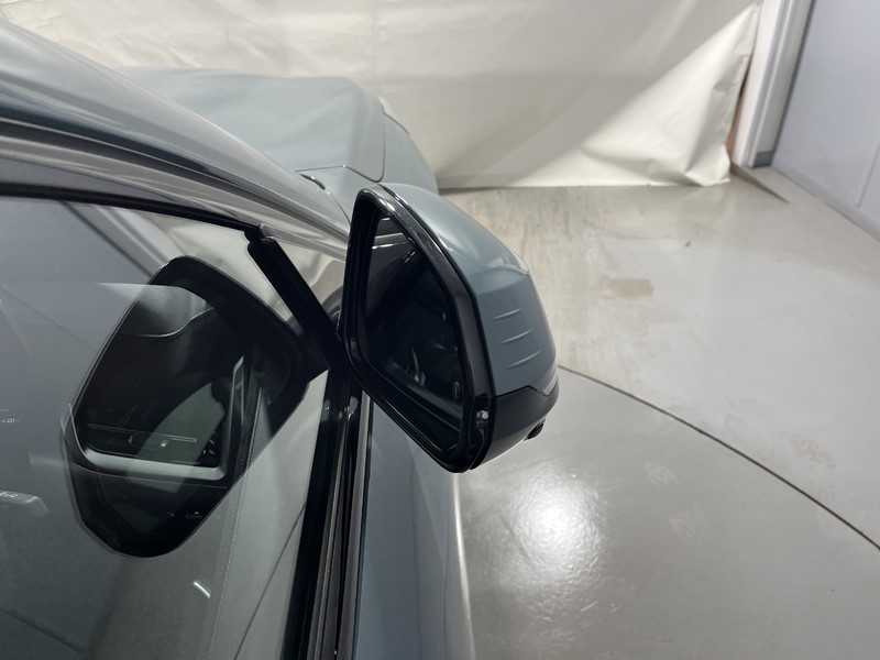2025 (25) BMW iX2 150kW eDrive20 M Sport 65kWh 5dr Auto 5415179