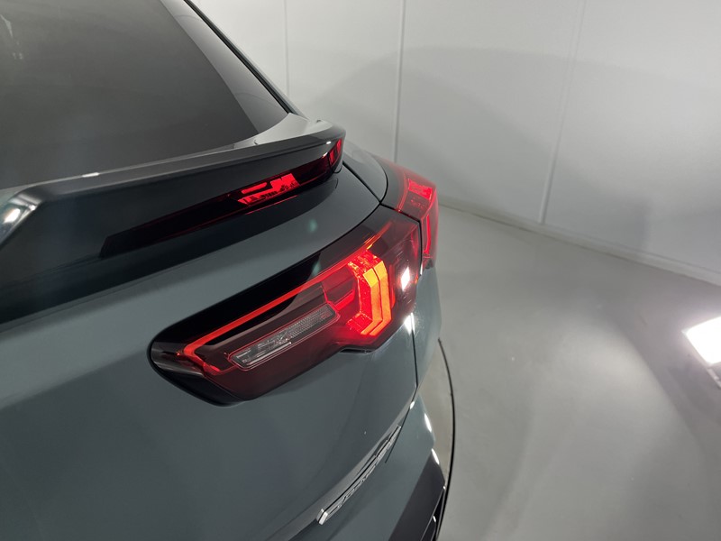 2025 (25) BMW iX2 150kW eDrive20 M Sport 65kWh 5dr Auto 5415181