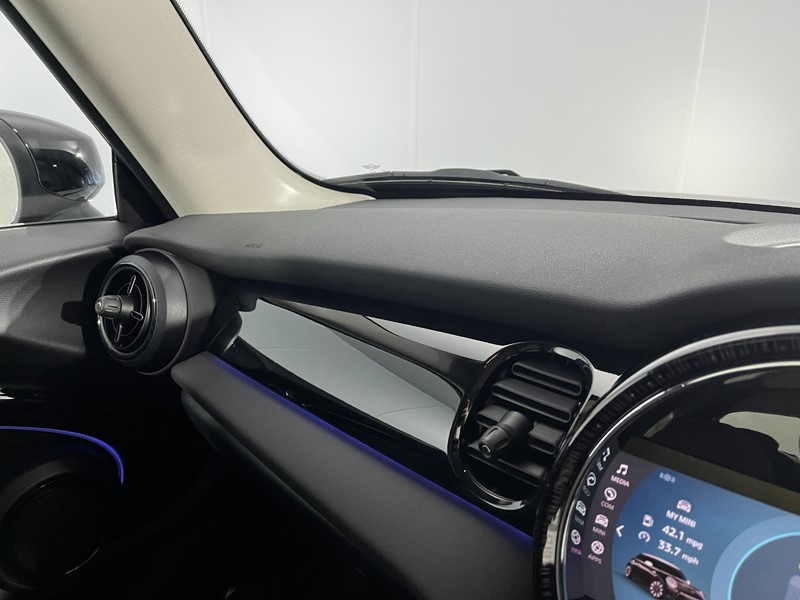 2023 (73) MINI HATCHBACK 1.5 Cooper Classic 3dr Auto 5425434