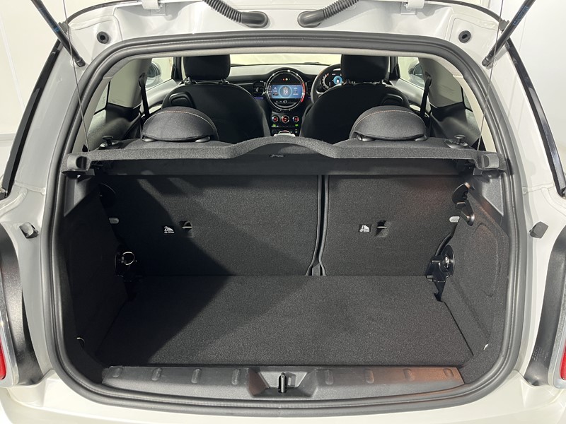 2023 (73) MINI HATCHBACK 1.5 Cooper Classic 3dr Auto 5425423
